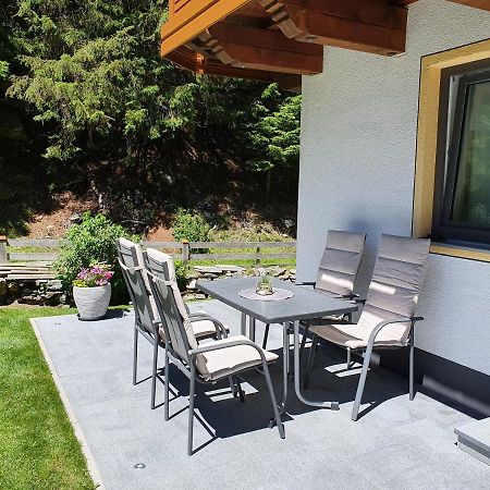 Haus Bergheimat Lägenhet Sankt Leonhard im Pitztal Exteriör bild