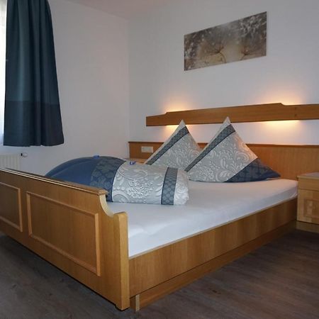 Haus Bergheimat Lägenhet Sankt Leonhard im Pitztal Exteriör bild