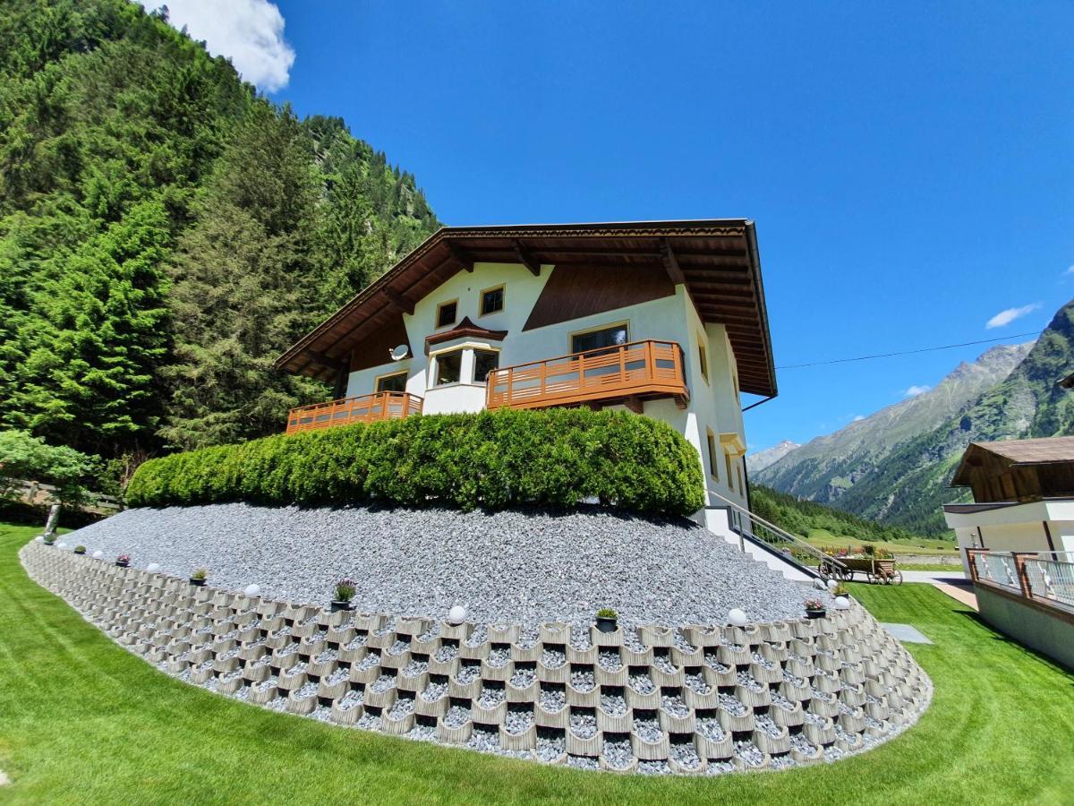 Haus Bergheimat Lägenhet Sankt Leonhard im Pitztal Exteriör bild