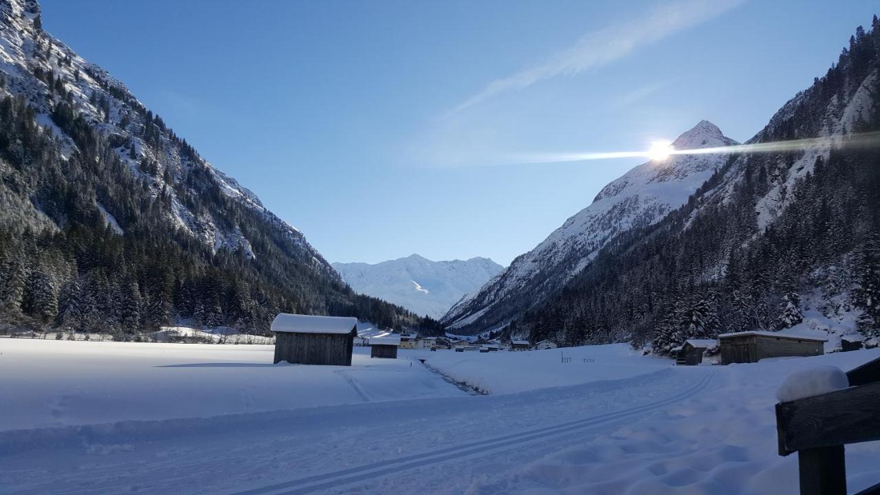 Haus Bergheimat Lägenhet Sankt Leonhard im Pitztal Exteriör bild